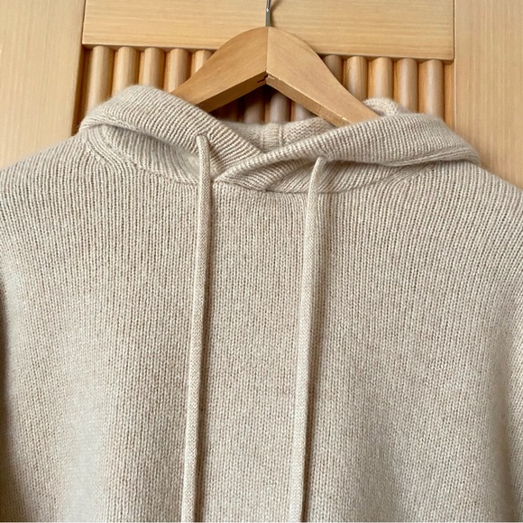 Aritzia The Group Babaton Luxe Cashmere Hoodie cream tan beige - Picture 5 of 9